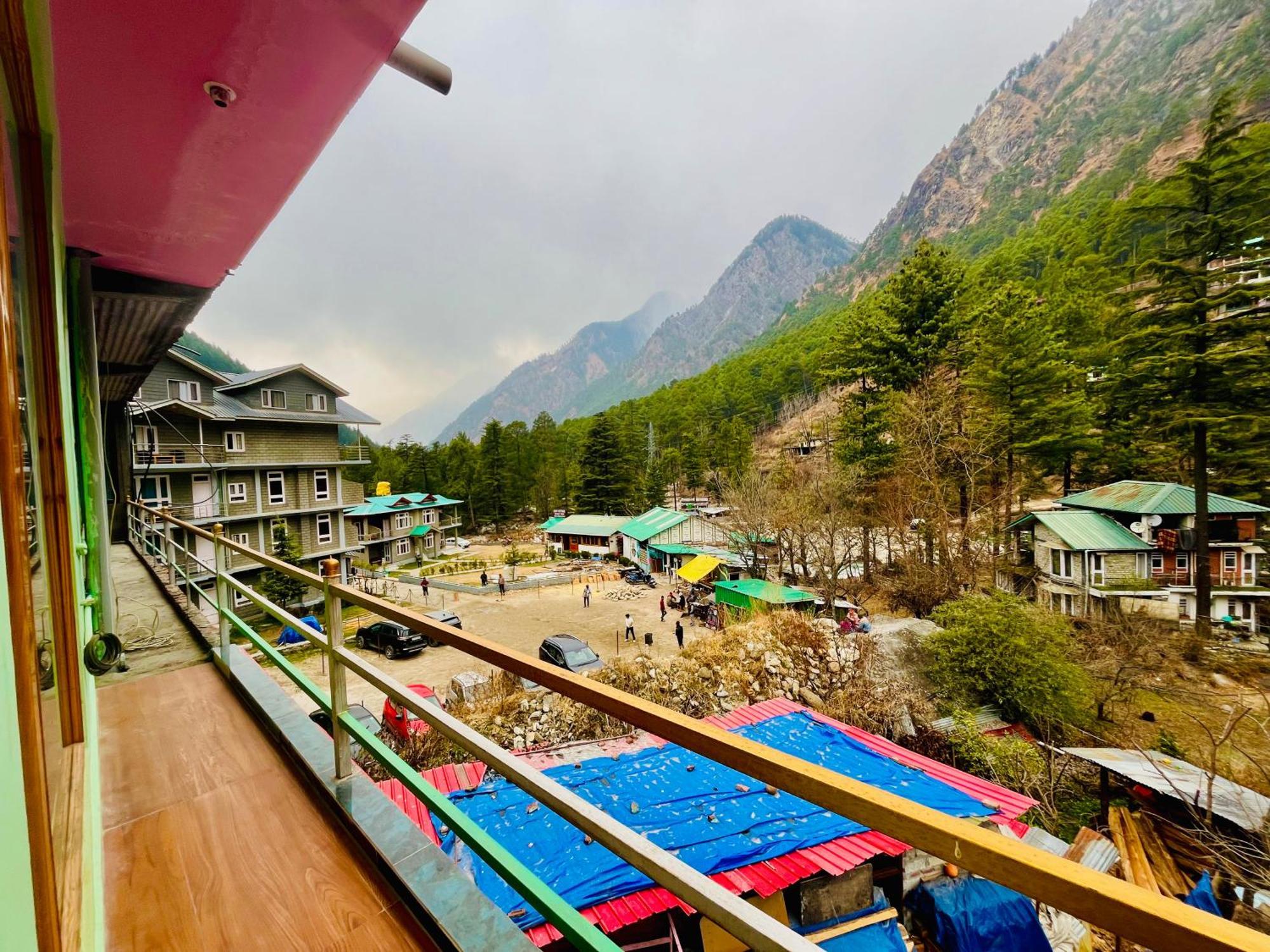Russian Unit Kasol By Valley Buitenkant foto