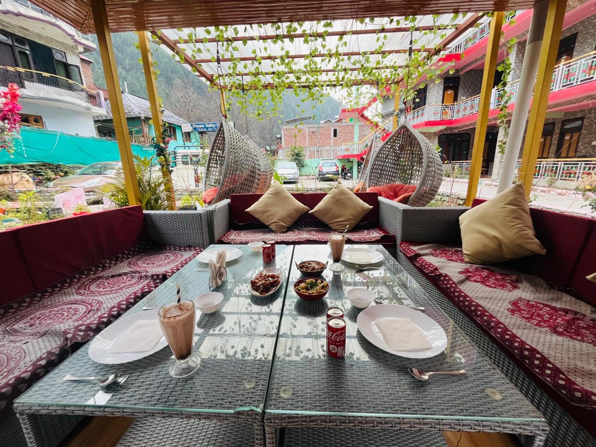 Russian Unit Kasol By Valley Buitenkant foto